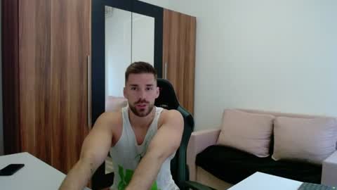 Snapshot of darius_94 chatting on June 2026 09:08:01 AM darius_94 online show from June 2026 09:08:01 AM