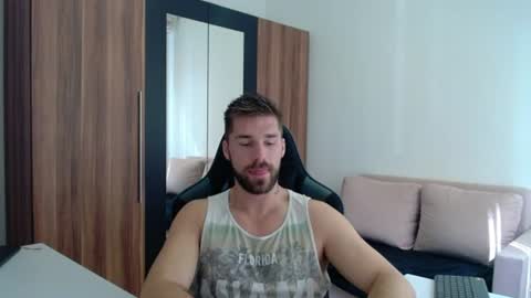 Snapshot of darius_94 chatting on July 2026 07:14:02 AM darius_94 online show from July 2026 07:14:02 AM