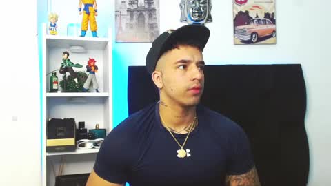 Snapshot of darius_phoenix chatting on December 2024 07:03:01 AM Darius Phoenix online show from December 2024 07:03:01 AM