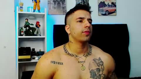 Snapshot of darius_phoenix chatting on December 2024 10:07:01 AM Darius Phoenix online show from December 2024 10:07:01 AM