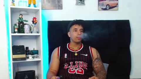 Snapshot of darius_phoenix chatting on December 2024 12:07:02 AM Darius Phoenix online show from December 2024 12:07:02 AM