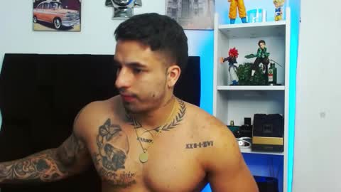 Snapshot of darius_phoenix chatting on December 2024 11:22:02 AM Darius Phoenix online show from December 2024 11:22:02 AM