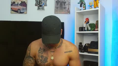 Snapshot of darius_phoenix chatting on January 2025 07:07:01 PM Darius Phoenix online show from January 2025 07:07:01 PM