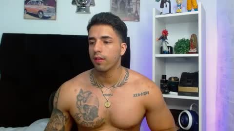 Snapshot of darius_phoenix chatting on January 2025 12:37:01 PM Darius Phoenix online show from January 2025 12:37:01 PM