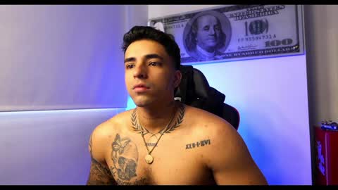 Snapshot of darius_phoenix chatting on February 2025 03:31:02 PM Darius Phoenix online show from February 2025 03:31:02 PM