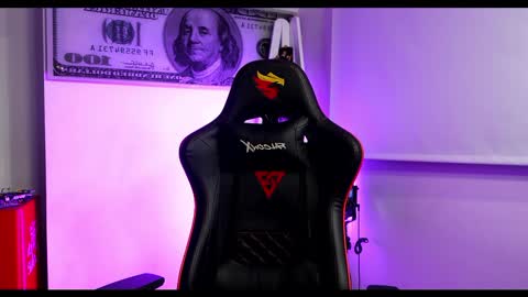 Snapshot of darius_phoenix chatting on February 2025 10:05:01 AM Darius Phoenix online show from February 2025 10:05:01 AM