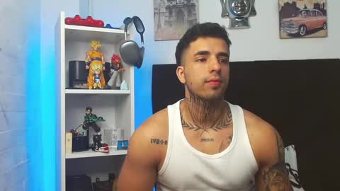 Snapshot of darius_phoenix chatting on March 2025 03:12:02 AM Darius Phoenix online show from March 2025 03:12:02 AM