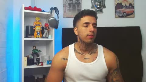 Snapshot of darius_phoenix chatting on March 2025 06:16:01 AM Darius Phoenix online show from March 2025 06:16:01 AM