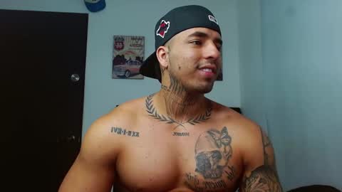 Snapshot of darius_phoenix chatting on October 2025 09:12:02 PM Darius Phoenix online show from October 2025 09:12:02 PM