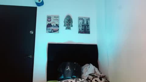 Snapshot of darius_phoenix chatting on October 2025 07:11:02 PM Darius Phoenix online show from October 2025 07:11:02 PM