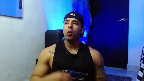 Snapshot of darius_phoenix chatting on November 2025 07:57:02 PM Darius Phoenix online show from November 2025 07:57:02 PM