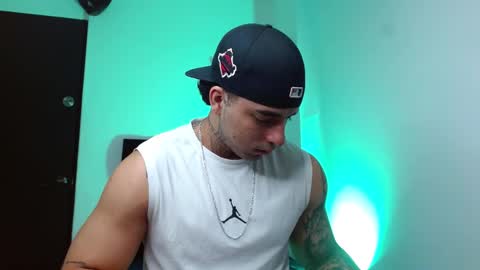 Darius Phoenix  online show from January 2026 07:05:02 PM