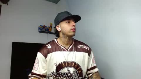 Darius Phoenix  online show from January 2026 08:56:01 PM