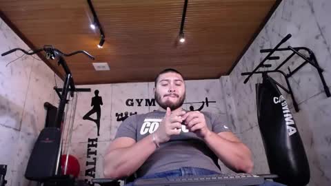 Snapshot of darius_wolfe chatting on May 2026 11:15:01 AM Darius online show from May 2026 11:15:01 AM