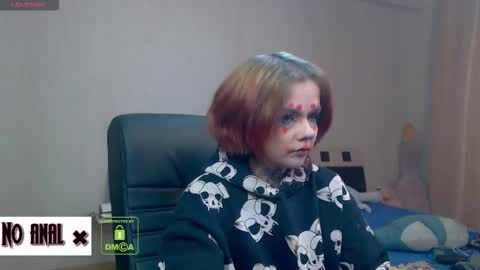 Anessa  online show from November 2025 10:15:02 PM