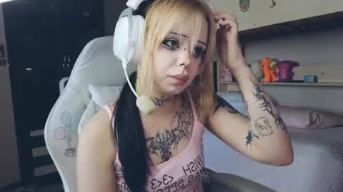 Snapshot of dark_aangel chatting on June 2026 10:16:02 AM Dark angel online show from June 2026 10:16:02 AM