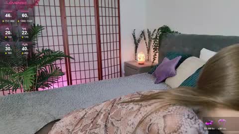 Call me Amy online show from November 2025 09:09:01 PM