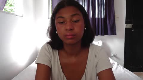 Snapshot of dark_enchantress_ chatting on March 2026 04:22:02 PM Sofia online show from March 2026 04:22:02 PM