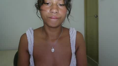 Snapshot of dark_enchantress_ chatting on April 2026 11:05:02 PM Sofia online show from April 2026 11:05:02 PM
