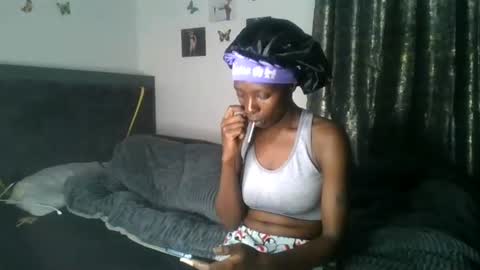 Snapshot of dark_mellanin chatting on June 2026 05:59:02 PM dark_mellanin online show from June 2026 05:59:02 PM