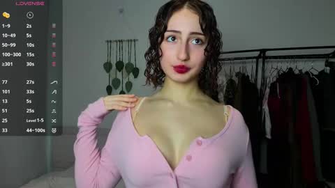 Emily online show from November 2025 07:30:02 AM