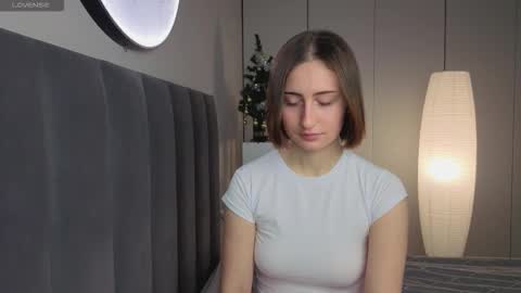 Emily online show from February 2026 07:13:01 AM