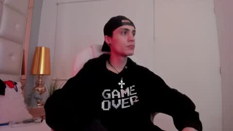 dark_sun333 online show from October 2025 03:07:02 AM