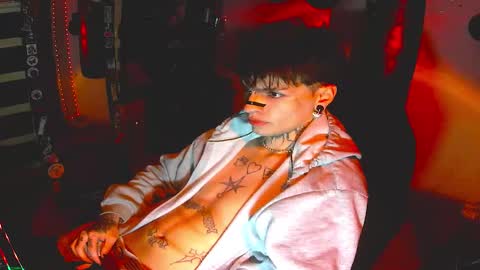   online show from November 2025 06:14:01 AM