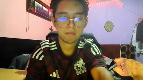 Snapshot of darknex_ chatting on June 2026 04:29:01 AM Jose Ian online show from June 2026 04:29:01 AM