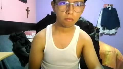 Snapshot of darknex_ chatting on July 2026 08:18:01 AM Jose Ian online show from July 2026 08:18:01 AM