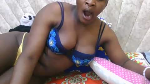 SHANICE online show from December 2025 09:56:02 PM