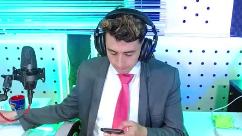 DARKO0717 online show from November 2025 03:44:02 PM