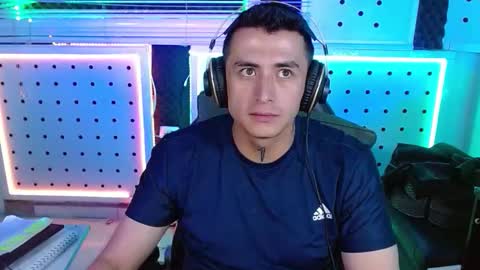 DARKO0717 online show from February 2026 02:08:02 AM