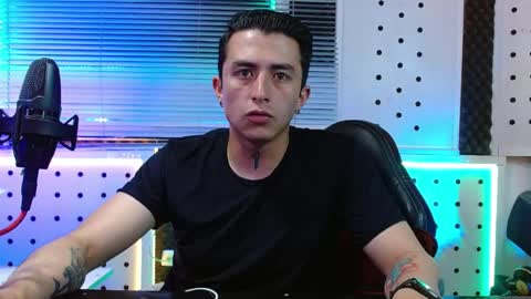 DARKO0717 online show from April 2026 01:49:02 AM