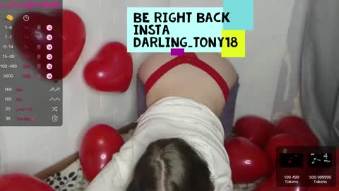 Snapshot of darling_tony18 chatting on May 2026 09:52:01 PM darling_tony18 online show from May 2026 09:52:01 PM