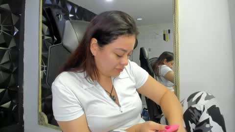 Snapshot of darlingbdsm_ chatting on May 2026 01:29:02 PM Darling online show from May 2026 01:29:02 PM
