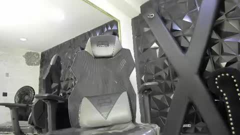 Snapshot of darlingbdsm_ chatting on June 2026 01:13:01 PM Darling online show from June 2026 01:13:01 PM
