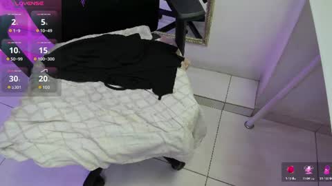 Snapshot of darlingbdsm_ chatting on July 2026 12:56:01 PM Darling online show from July 2026 12:56:01 PM