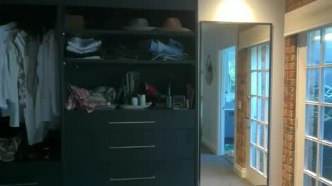 dartanian0001 online show from September 2025 08:56:01 PM