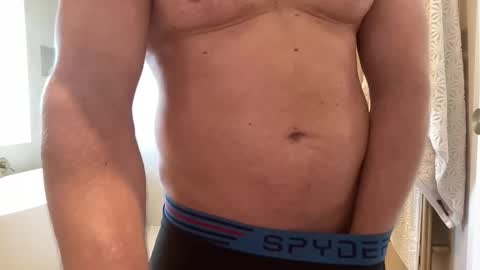 Snapshot of darwins_dessert chatting on April 2026 05:03:01 PM darwins_dessert online show from April 2026 05:03:01 PM