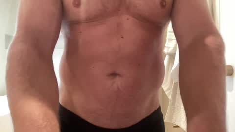 Snapshot of darwins_dessert chatting on June 2026 05:28:01 PM darwins_dessert online show from June 2026 05:28:01 PM