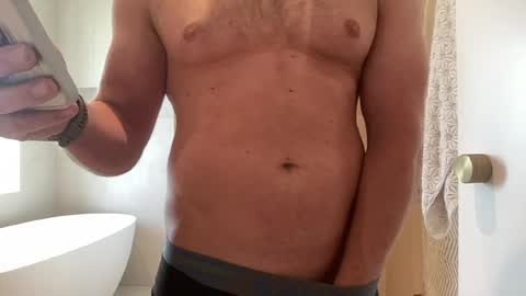Snapshot of darwins_dessert chatting on June 2026 01:44:02 PM darwins_dessert online show from June 2026 01:44:02 PM