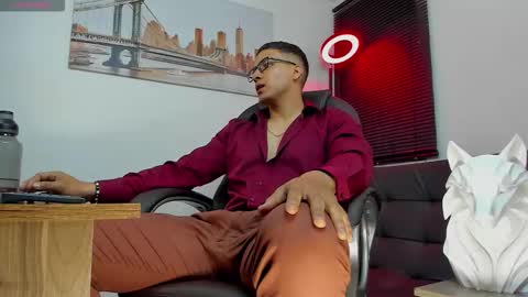 Snapshot of dash_bukoski chatting on September 2025 11:32:01 AM Dash online show from September 2025 11:32:01 AM