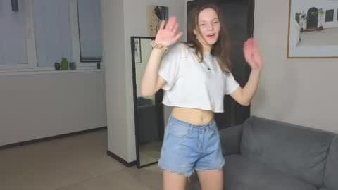 Dasha online show from April 2026 04:37:01 PM