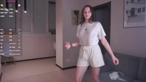 Dasha online show from April 2026 07:07:02 PM