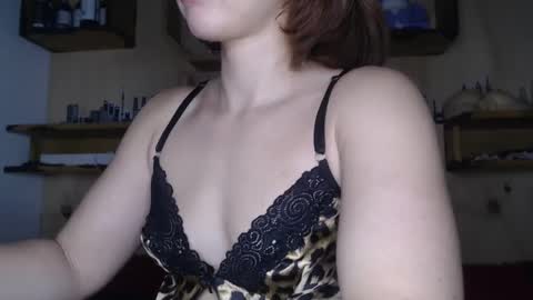 Dafne online show from October 2025 05:55:01 PM