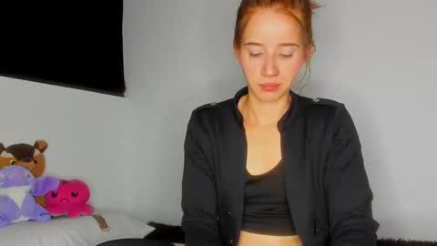 Dafne online show from March 2026 02:04:01 AM