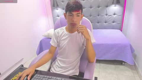 angel online show from November 2025 12:16:02 PM