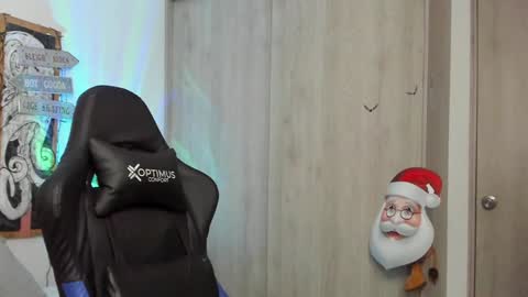 DAVE MAX online show from December 2024 04:39:01 PM