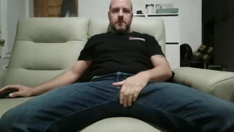 Snapshot of davecomplet chatting on September 2025 11:17:02 PM Dave online show from September 2025 11:17:02 PM